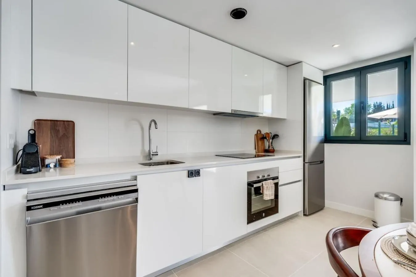 Aranya Estepona - With Spacious Private Terrace Lejlighed